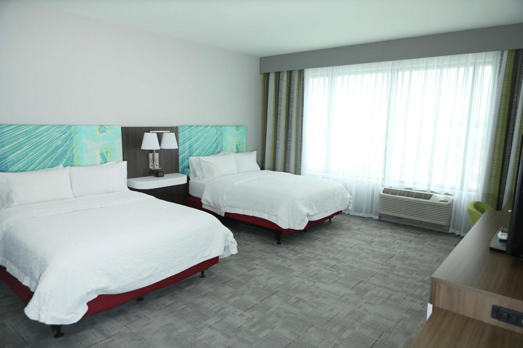 Hampton Inn & Suites Burlington Esterno foto