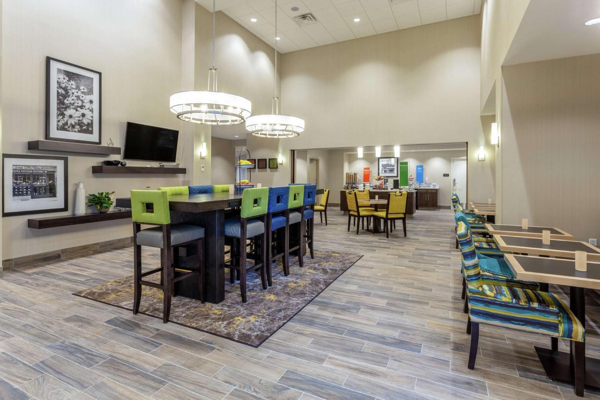Hampton Inn & Suites Burlington Esterno foto